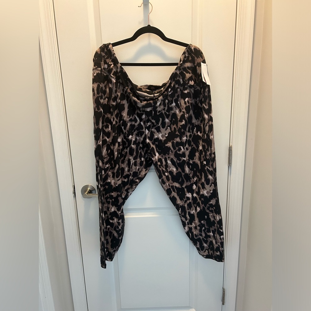 BNWT Lane Bryant LIVI pant